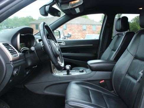 Used 2015 Jeep Grand Cherokee Limited AWD/4WD image 13