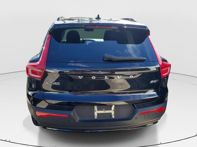 Used 2024 Volvo XC40 B5 Core w/ Protection Package Premier AWD/4WD image 5