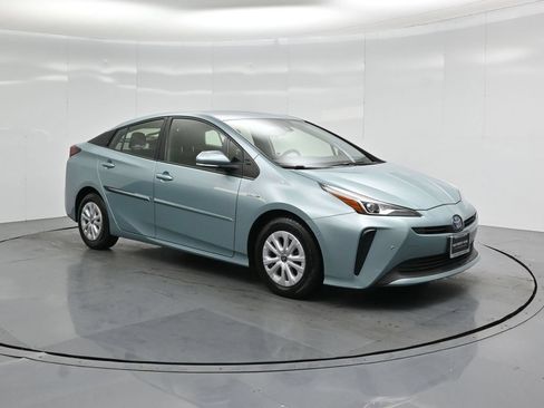 Used 2021 Toyota Prius LE FWD image 52