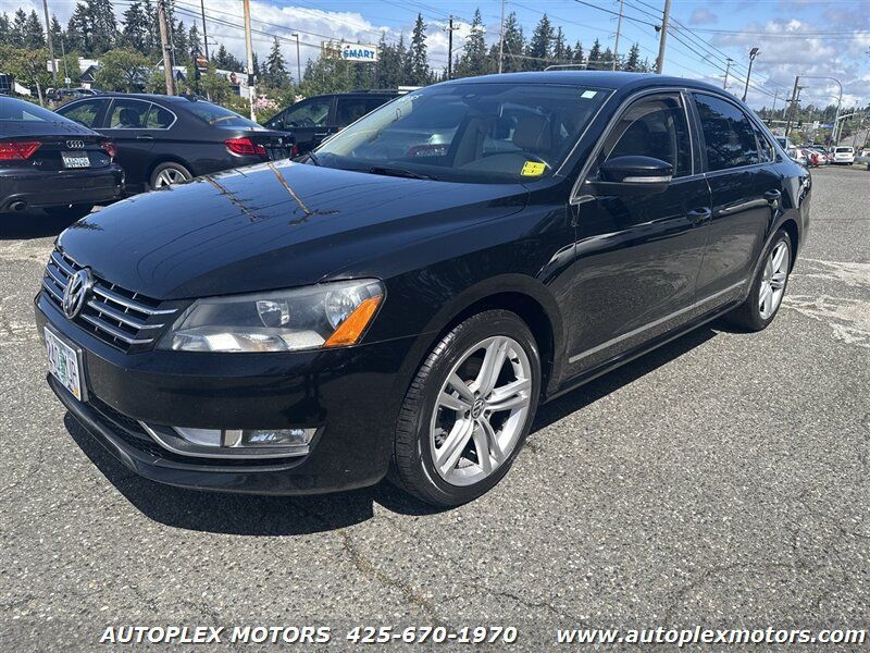 Used 2013 Volkswagen Passat TDI SEL Premium FWD image 3