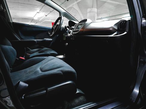 Used 2011 Honda Fit Sport image 32