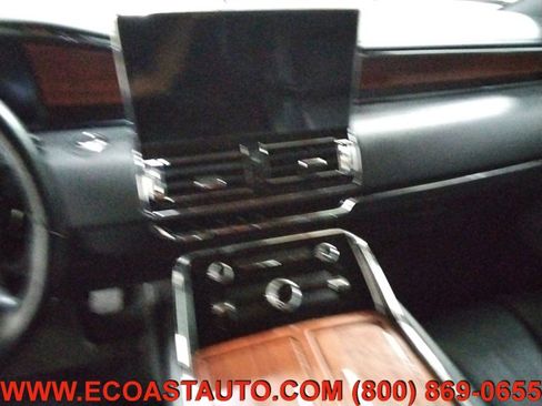 Used 2024 Lincoln Navigator L Reserve AWD/4WD image 13