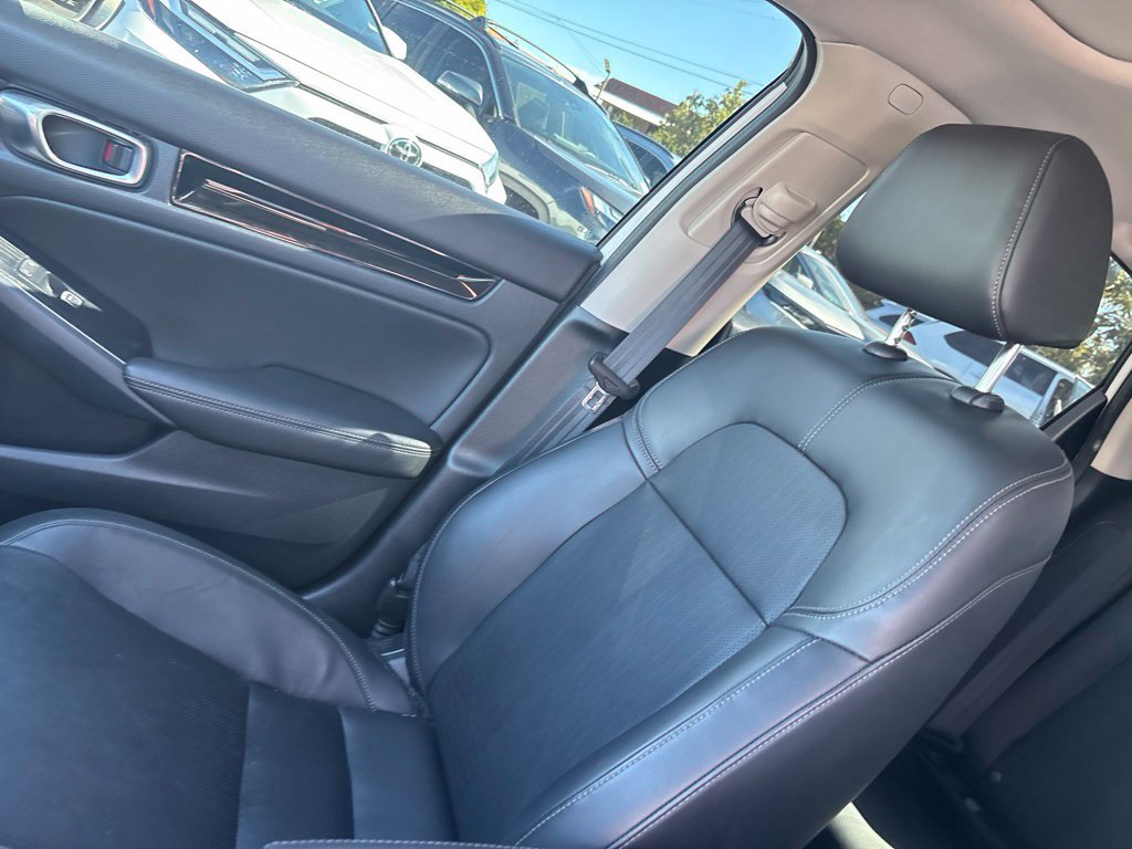 Used 2023 Honda Civic Touring image 15