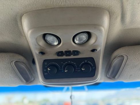 Used 2005 Chevrolet Tahoe LT w/ LT Preferred Equipment Group AWD/4WD image 14
