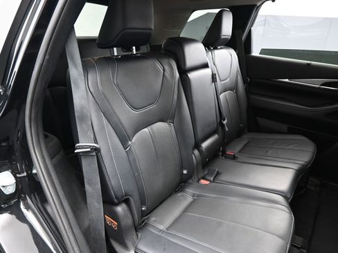 Used 2023 INFINITI QX60 Luxe w/ Cargo Package FWD image 13