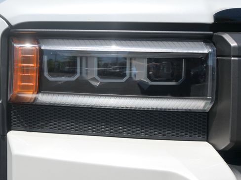 Used 2025 Toyota Land Cruiser w/ Premium Package AWD/4WD image 11