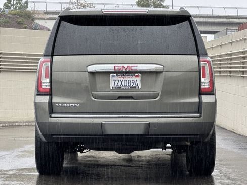 Used 2017 GMC Yukon Denali w/ Open Road Package image 8