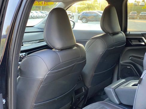 Used 2025 Mitsubishi Outlander SE AWD/4WD image 28