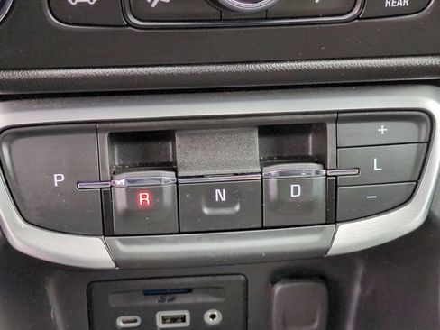 Certified 2024 GMC Terrain SLT AWD/4WD image 16