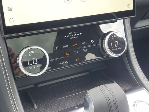 New 2026 Jaguar F-PACE R-Dynamic S image 23