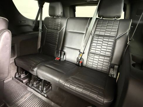 Used 2022 Cadillac Escalade ESV Sport Platinum w/ LPO, ONYX Package image 14