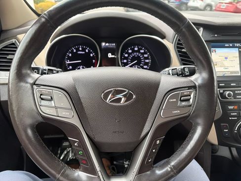 Used 2017 Hyundai Santa Fe Sport w/ 2.4L Tech Package 04 FWD image 19