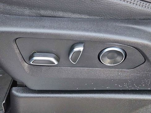 Used 2024 GMC Yukon Denali w/ Max Trailering Package image 19