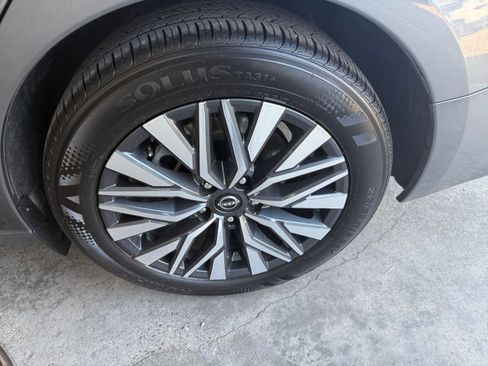 Used 2024 Nissan Altima 2.5 SV image 30