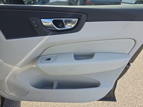 Used 2025 Volvo XC60 T8 Plus w/ Protection Package Premier image 11