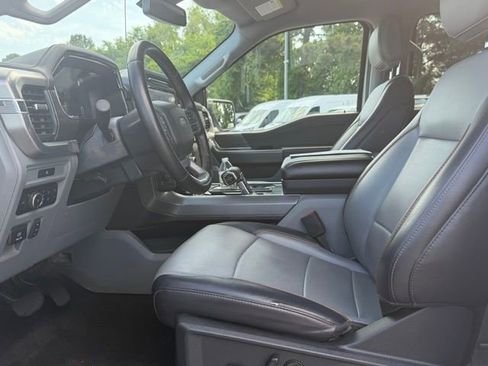 Used 2025 Ford F150 Lariat w/ Equipment Group 501A Mid AWD/4WD image 9