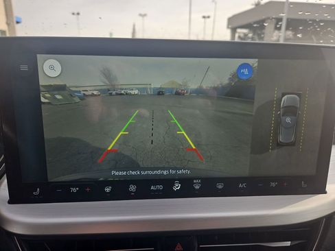 Used 2024 Ford Escape Platinum image 17