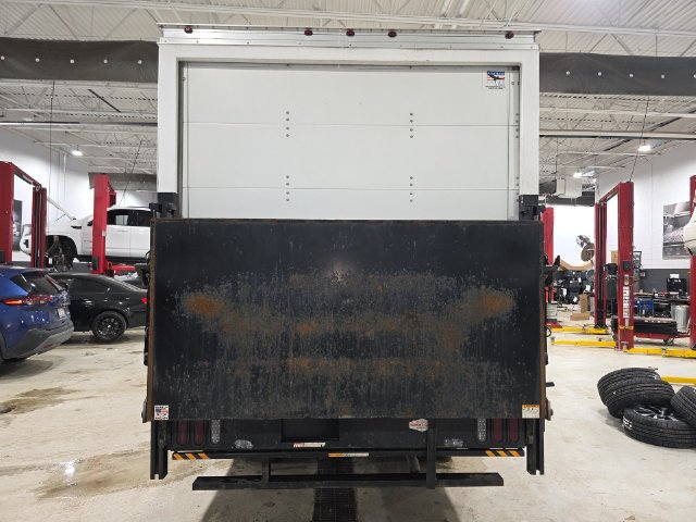 Used 2016 Freightliner Sprinter 3500 RWD image 22