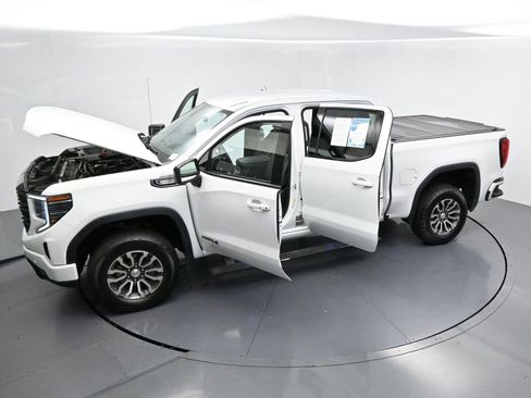 Used 2023 GMC Sierra 1500 AT4 w/ AT4 Premium Package AWD/4WD image 43