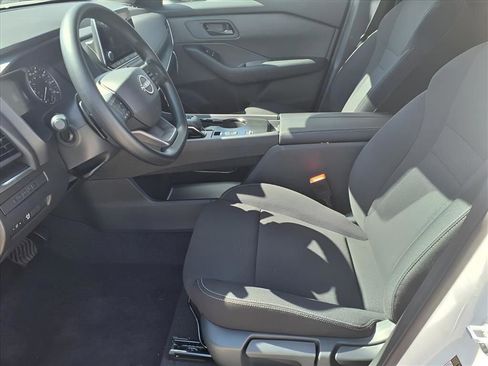 Used 2026 Nissan Rogue S image 12