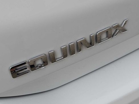 Used 2022 Chevrolet Equinox LS w/ LPO, Floor Liner Package image 11