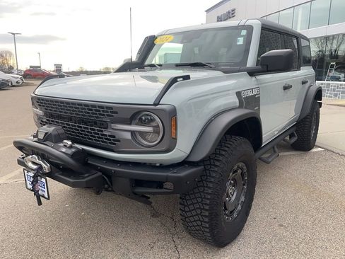 Used 2024 Ford Bronco Everglades image 8