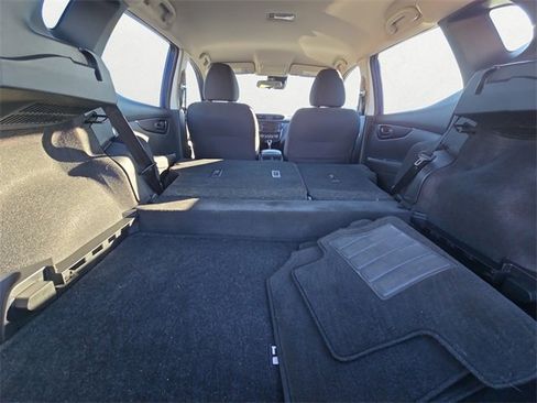 Used 2021 Nissan Rogue Sport S image 21