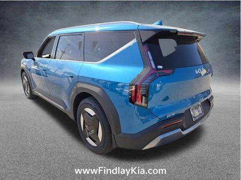 New 2026 Kia EV9 Wind image 6