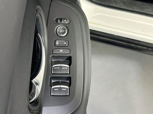Used 2026 Honda HR-V EX-L image 16
