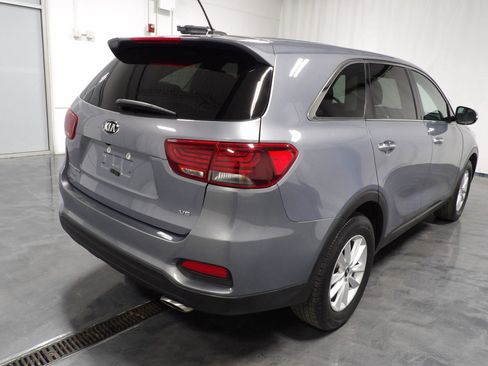 Used 2020 Kia Sorento AWD V6 image 5