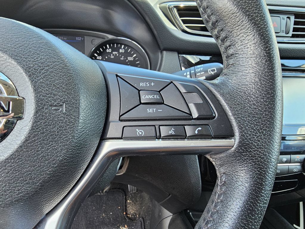 Used 2019 Nissan Rogue SV FWD image 26