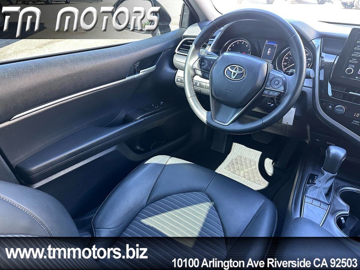 Used 2022 Toyota Camry SE w/ Carpet Mat Package (TMS) FWD image 14