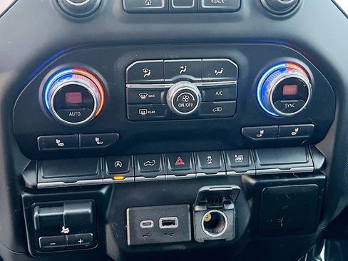 Used 2021 Chevrolet Silverado 1500 LT w/ Bed Protection Package AWD/4WD image 15