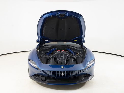 Certified 2025 Ferrari Roma Spider RWD image 34