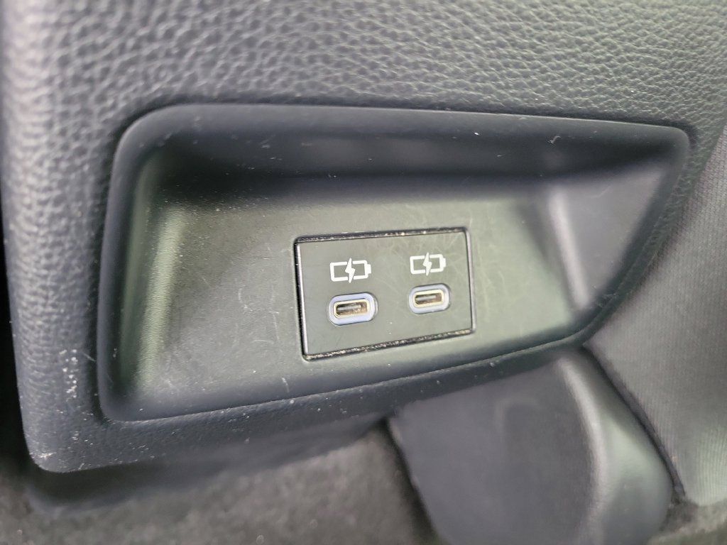 Used 2024 Toyota Corolla LE FWD image 18