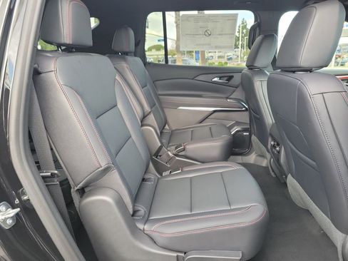 New 2026 Chevrolet Traverse Z71 w/ Enhanced Driving Package image 18