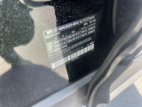 Certified 2024 Mercedes-Benz EQB 300 4MATIC image 37