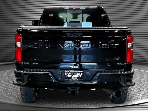 Used 2024 Chevrolet Silverado 2500 High Country w/ Midnight Edition AWD/4WD image 5