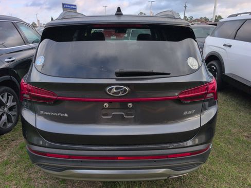 Used 2023 Hyundai Santa Fe Limited image 3