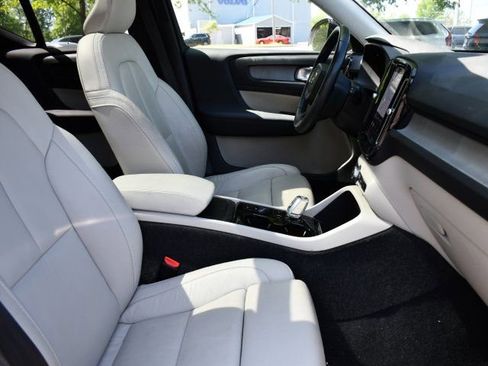 Used 2023 Volvo XC40 B5 Plus w/ Driver Assist Package AWD/4WD image 22