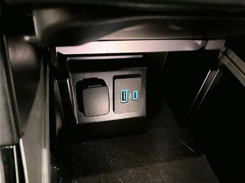 Used 2021 Ford Explorer ST w/ Equipment Group 401A AWD/4WD image 33