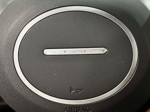 Certified 2024 Hyundai Kona SEL AWD/4WD image 23