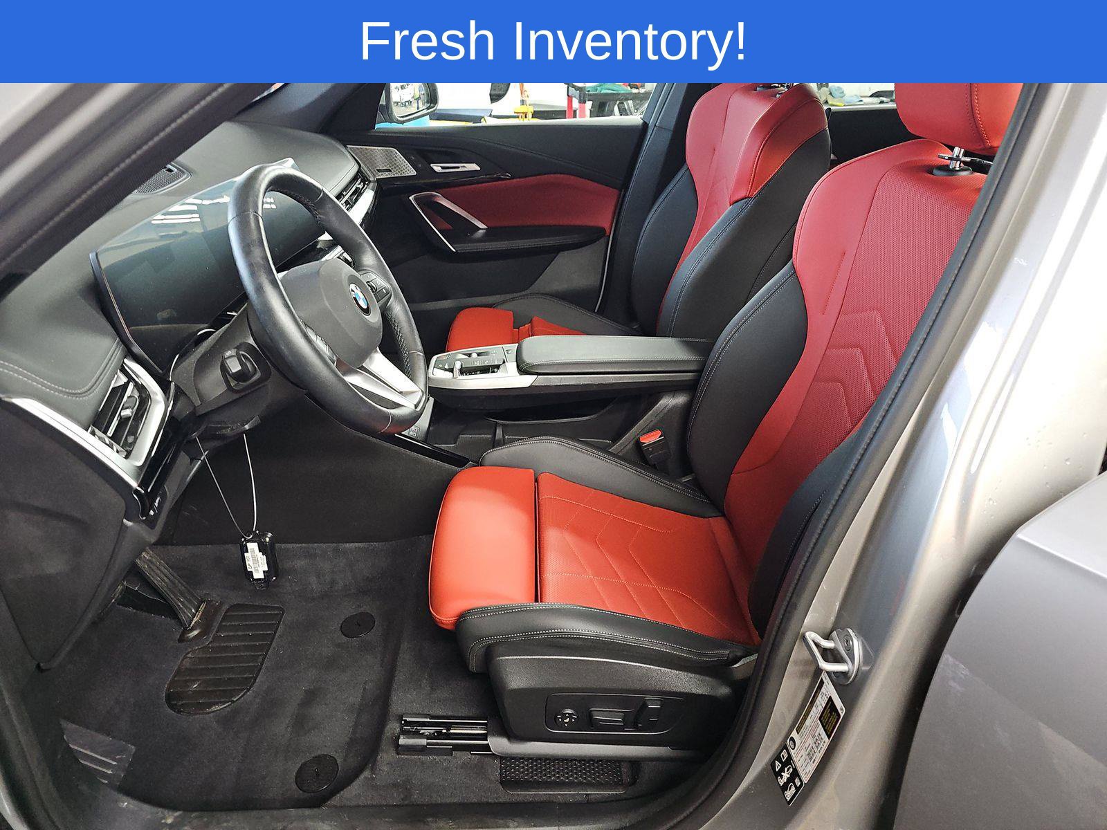 Used 2025 BMW X1 xDrive28i w/ Premium Package AWD/4WD image 13