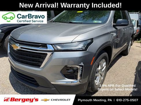Used 2023 Chevrolet Traverse LS AWD/4WD image 1