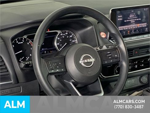 Used 2024 Nissan Rogue S image 7