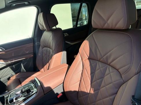 New 2026 BMW X5 xDrive40i w/ M Sport Package image 12