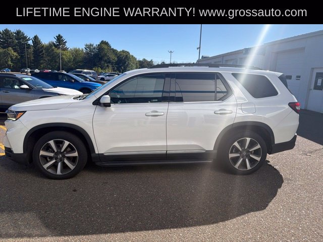 Used 2025 Honda Pilot Elite image 5