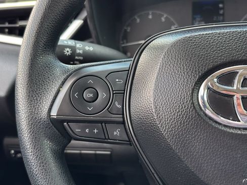 Used 2025 Toyota Corolla LE FWD image 26