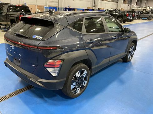 Used 2024 Hyundai Kona SEL w/ Convenience Package AWD/4WD image 7