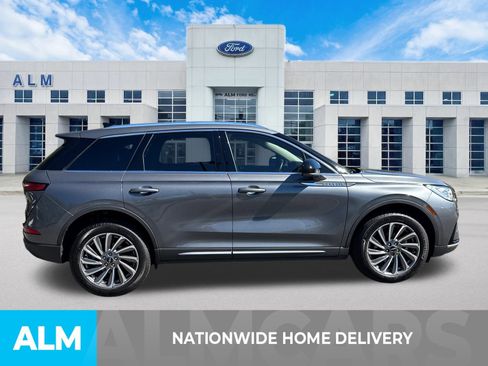Used 2024 Lincoln Corsair Reserve FWD image 4